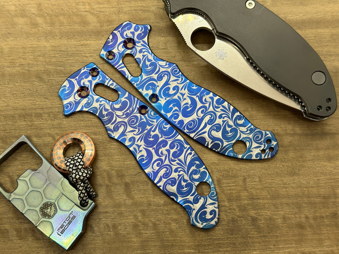 VICTORIA Flamed Titanium scales for Spyderco MANIX 2