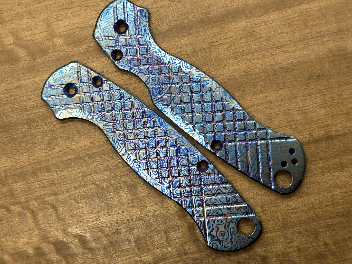 ALIEN Blue FRAG Cnc milled Titanium scales for Spyderco Paramilitary 2 PM2