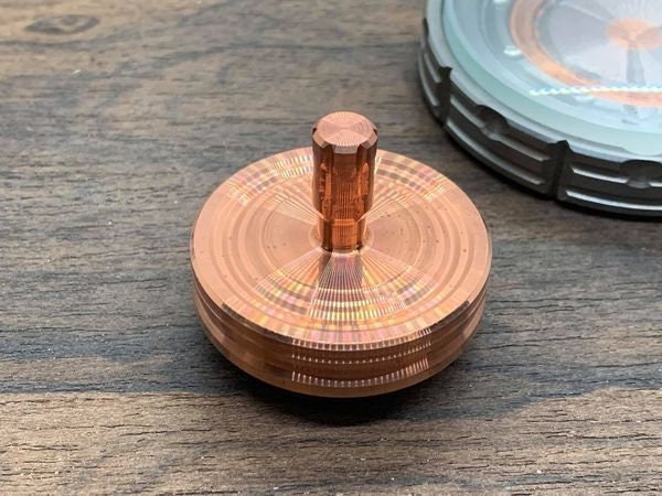 Pure Copper Grooved Spinning Top PERFORMER