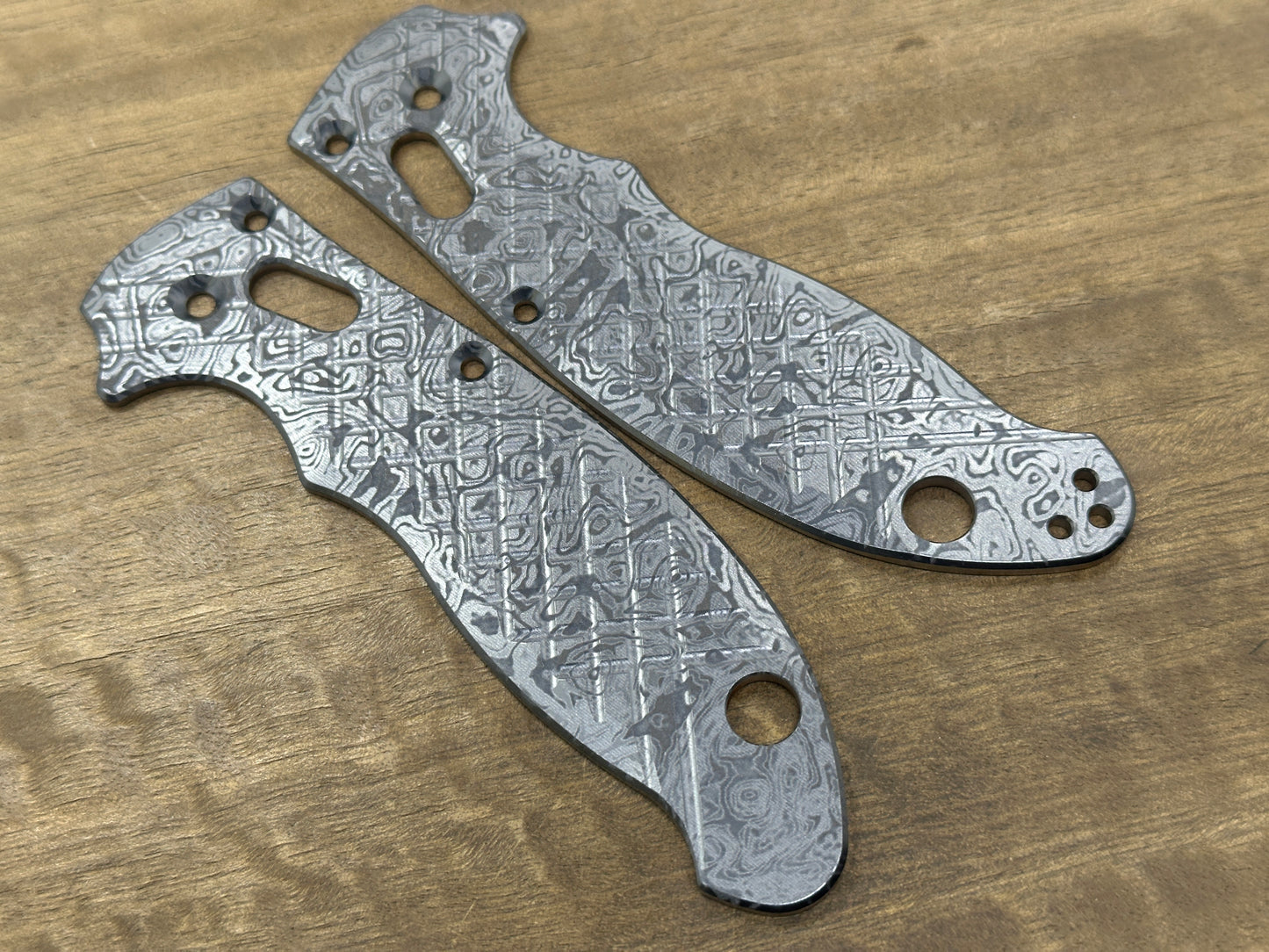 Black ALIEN FRAG Cnc milled Titanium scales for Spyderco MANIX 2