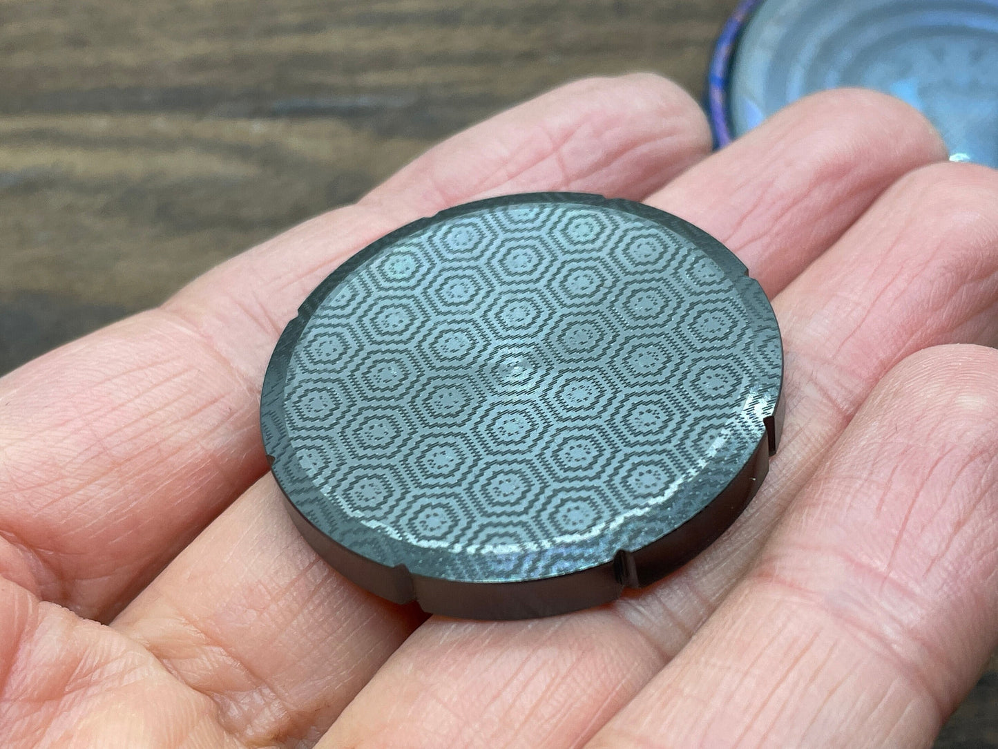 HONEYCOMB engraved Black Zirconium Spinning Worry Coin Spinning Top