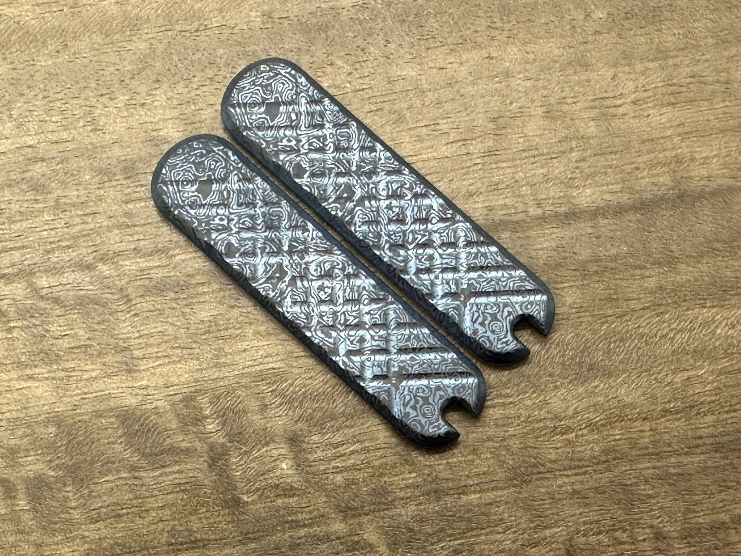 ALIEN Black engraved FRAG Cnc milled 58mm Titanium Scales for Swiss Army SAK