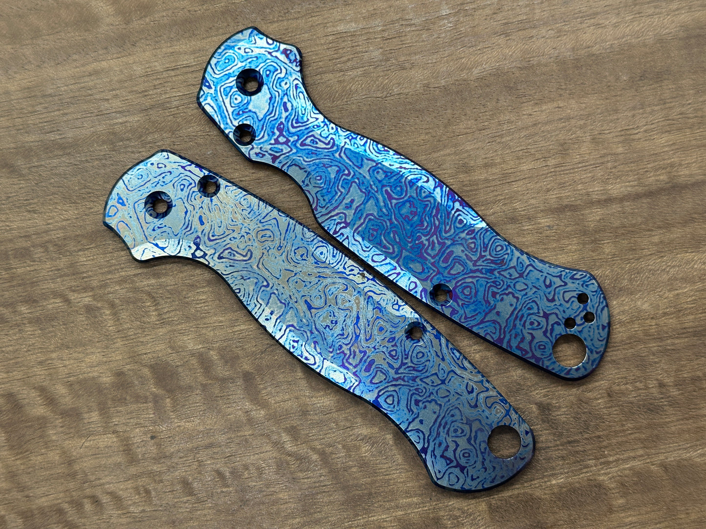 ALIEN Blue engraved Titanium scales for Spyderco Paramilitary 2 PM2