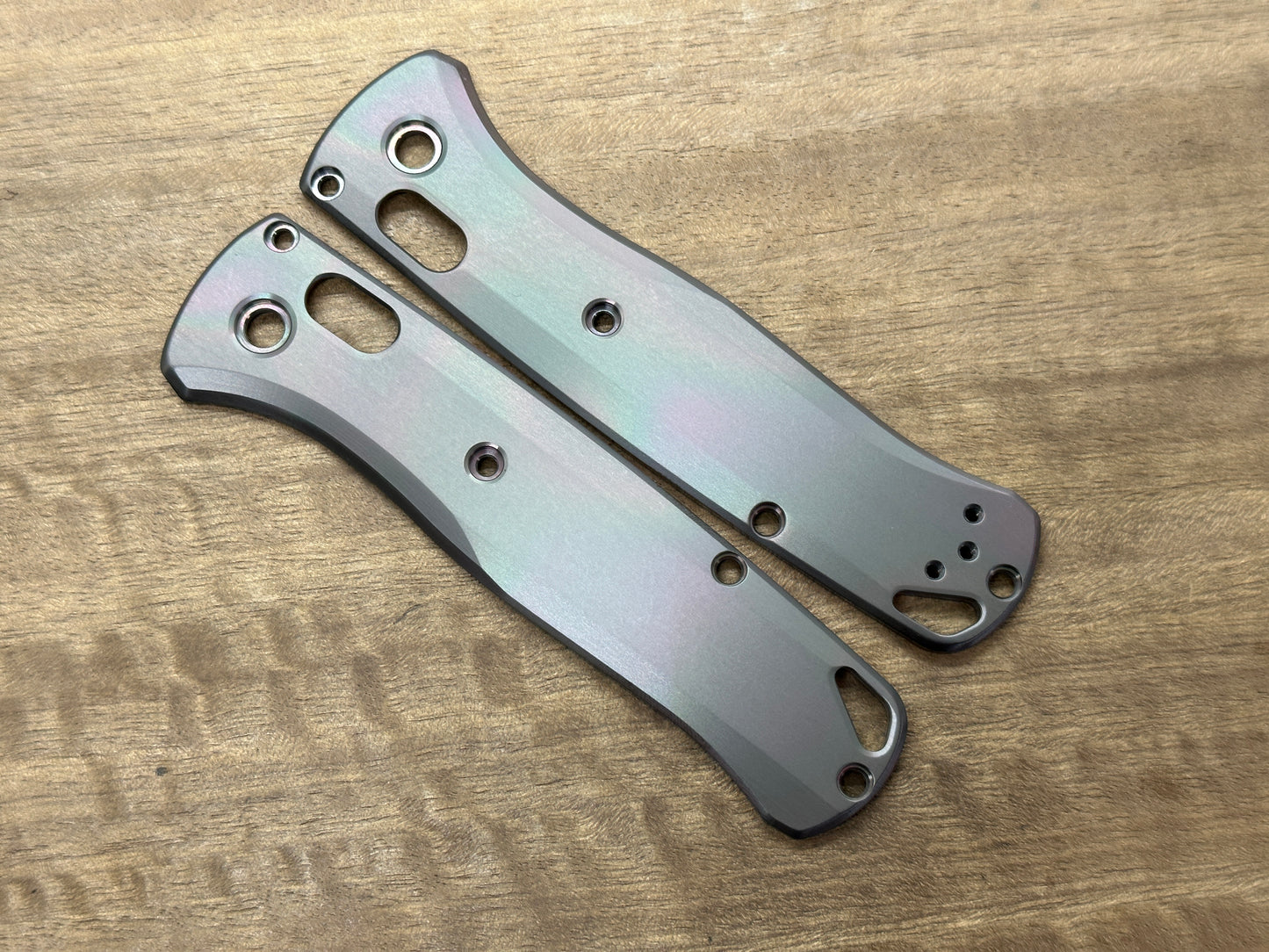 OIL SLICK Brushed Zirconium Scales for Benchmade Bugout 535