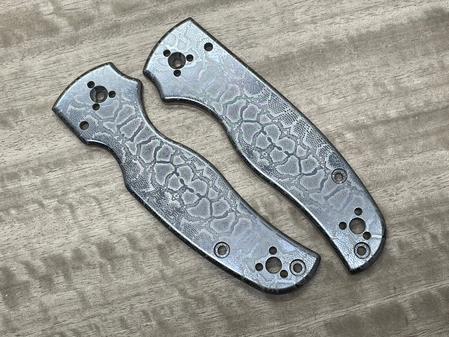 Black REPTILIAN engraved Titanium Scales for SHAMAN Spyderco