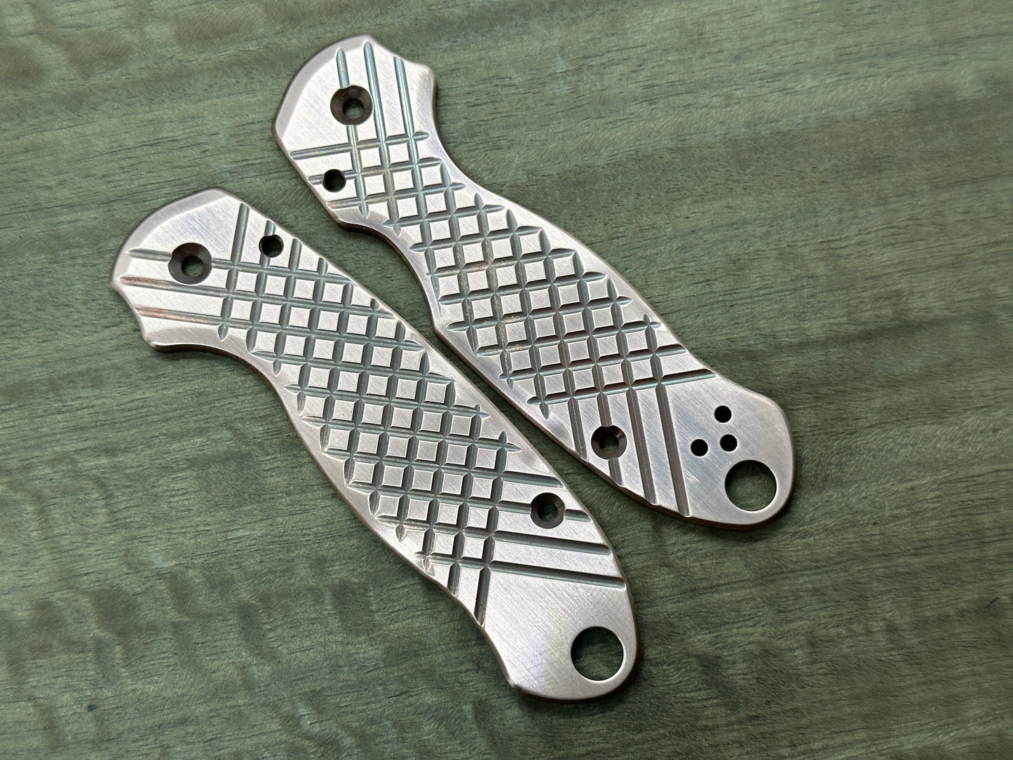 FRAG Cnc milled 2-Tone Dark & Brushed Copper Scales for Spyderco Para 3