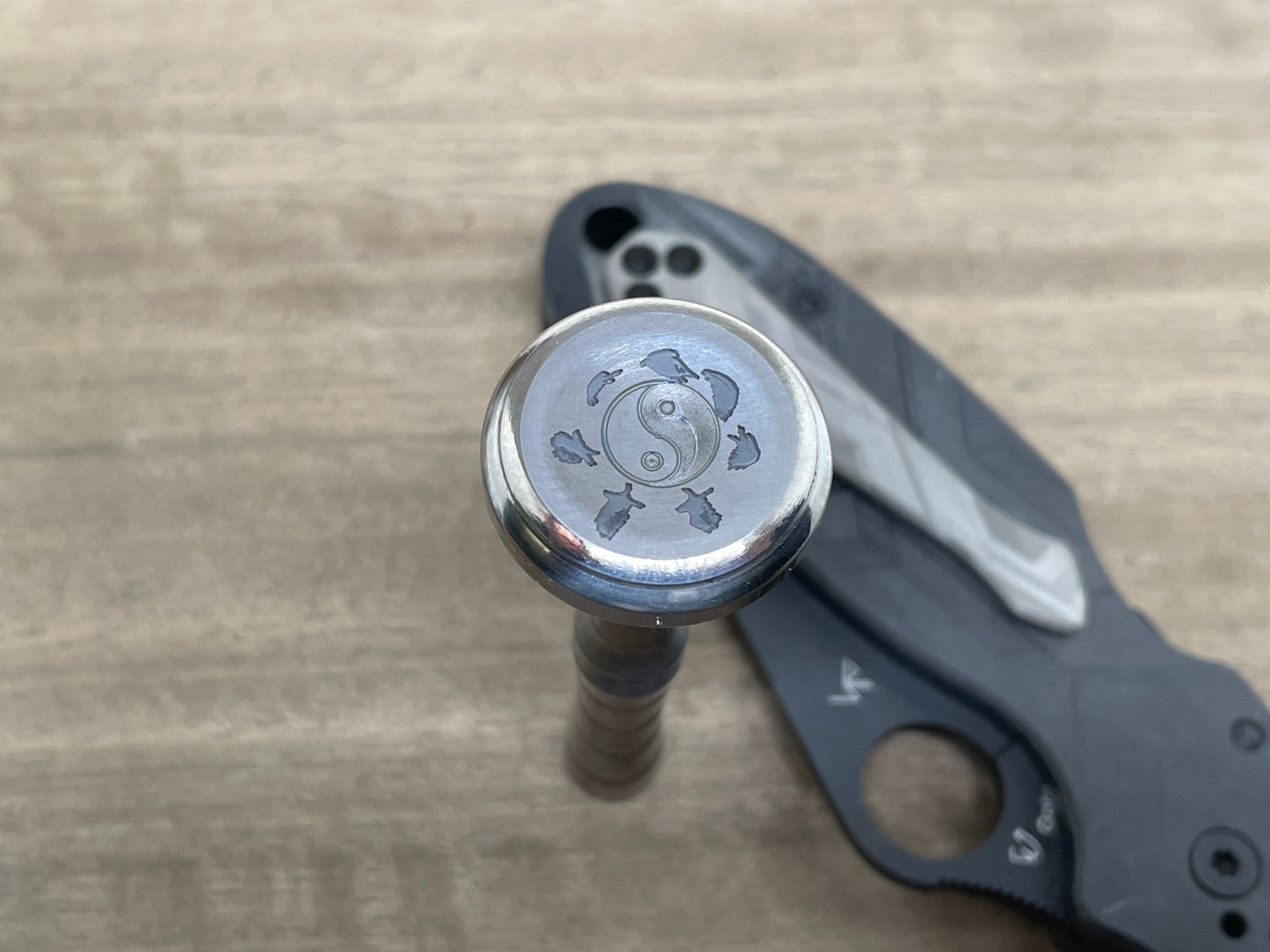 FIDGET-Stick Flying Eagle Titanium EDC Fidget