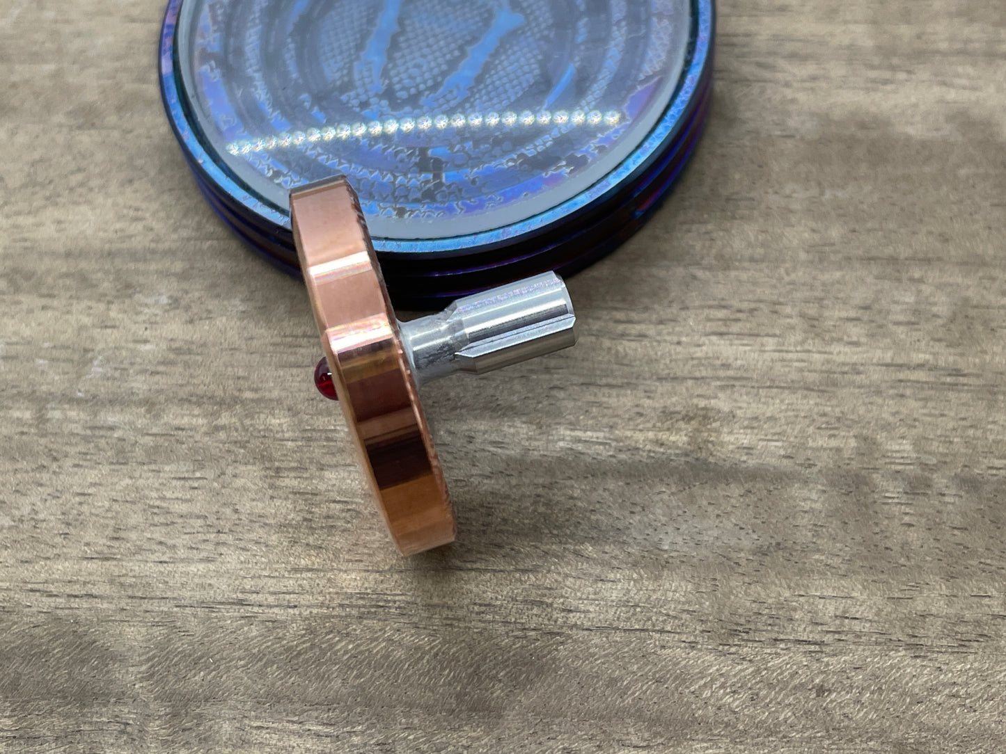 Grooved Dama-LADDER Spinning Top Copper PERFORMER - Alu Aerospace stem