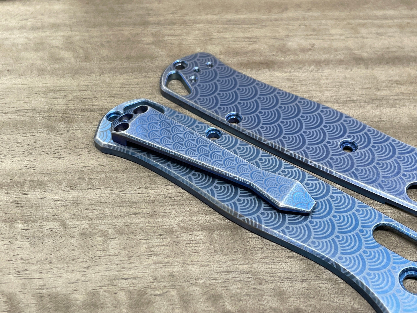 Blue ano SEIGAIHA engraved Brushed Dmd Titanium CLIP for most Benchmade models