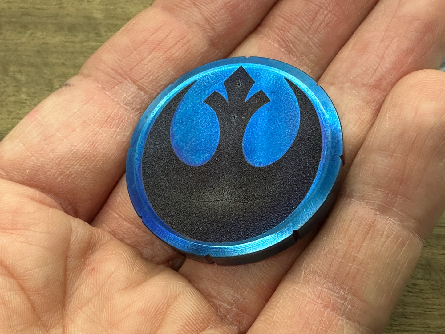 REBEL ALLIANCE Star Wars Deep engraved Flamed Titanium Spinning Worry Coin