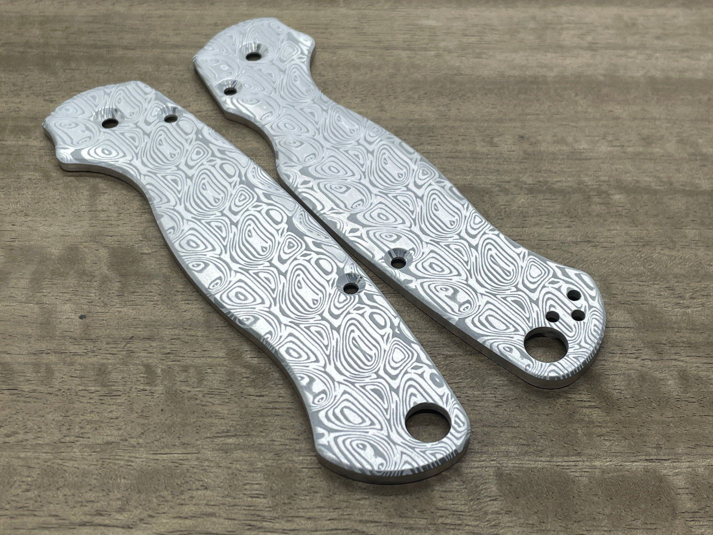 Dama AEGR pattern Aerospace Aluminum scales for Spyderco Paramilitary 2 PM2