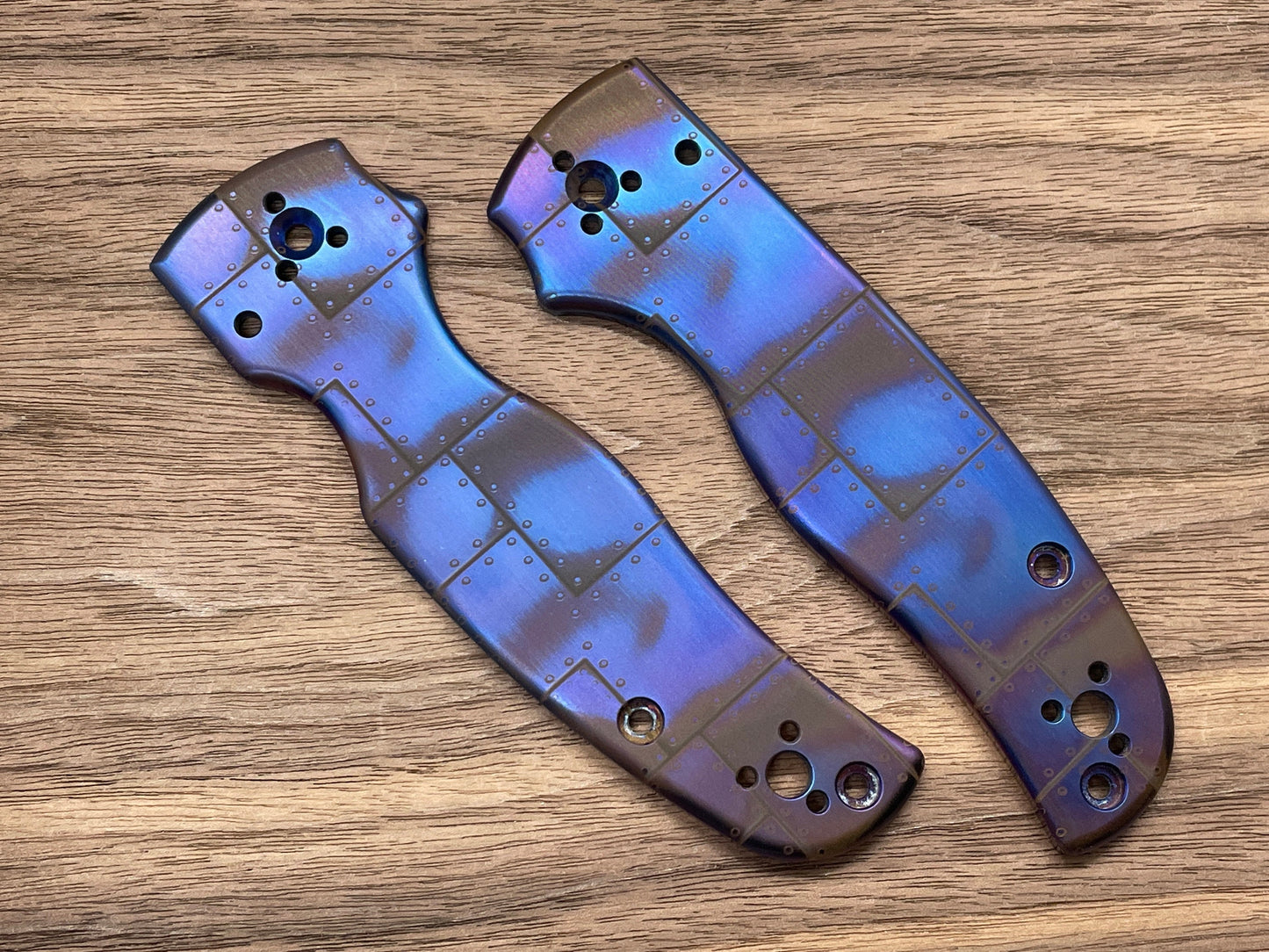 Flamed RIVETED AIRPLANE Titanium Scales for SHAMAN Spyderco