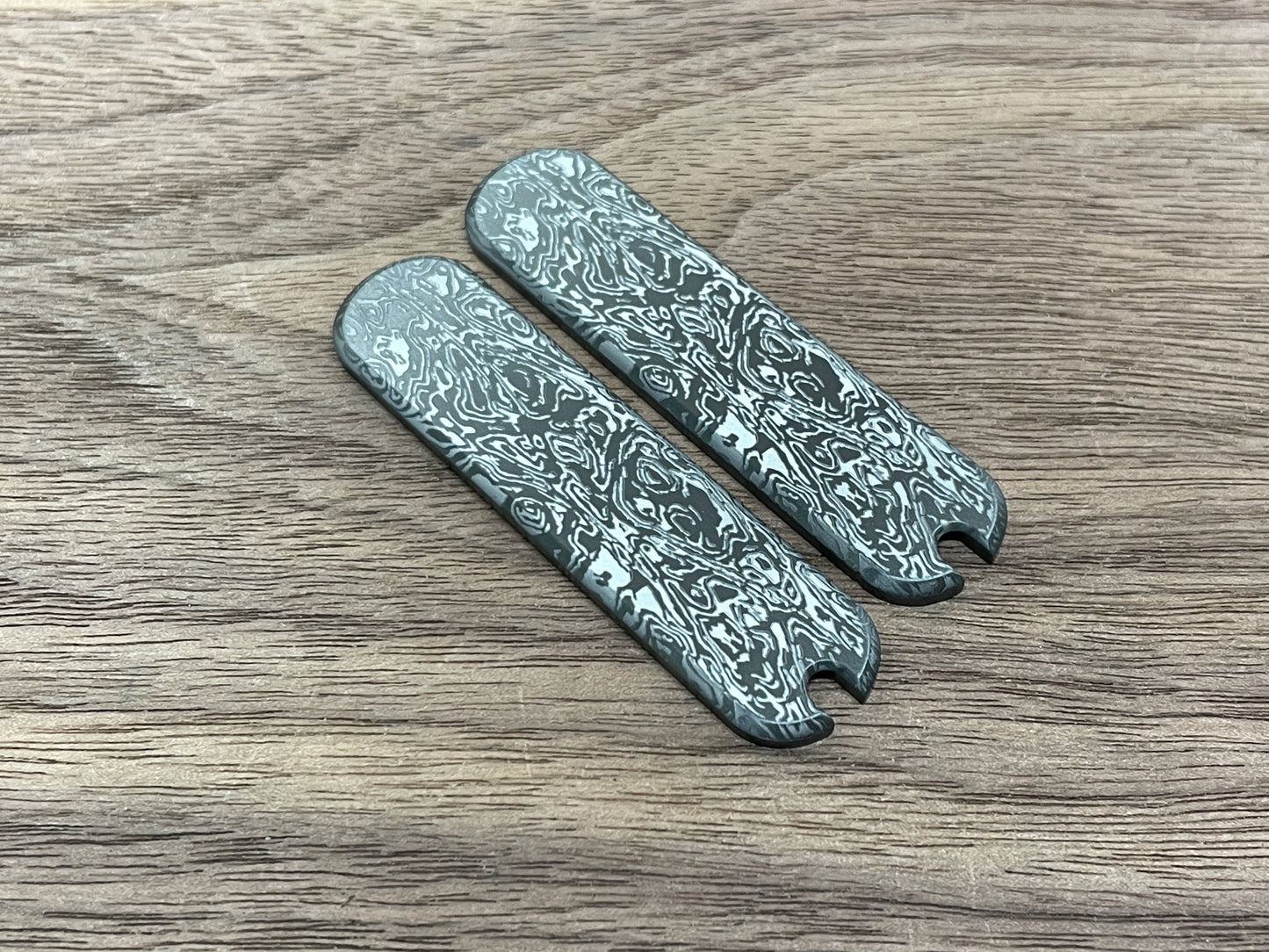 ALIEN engraved 58mm Black Zirconium Scales for Swiss Army SAK