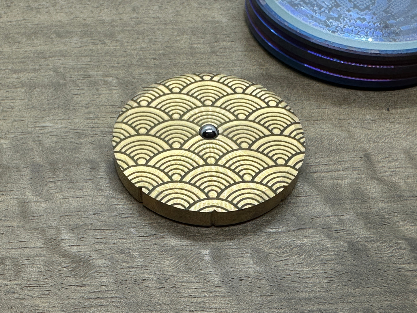 SEIGAIHA Brass Spinning Worry Coin Spinning Top