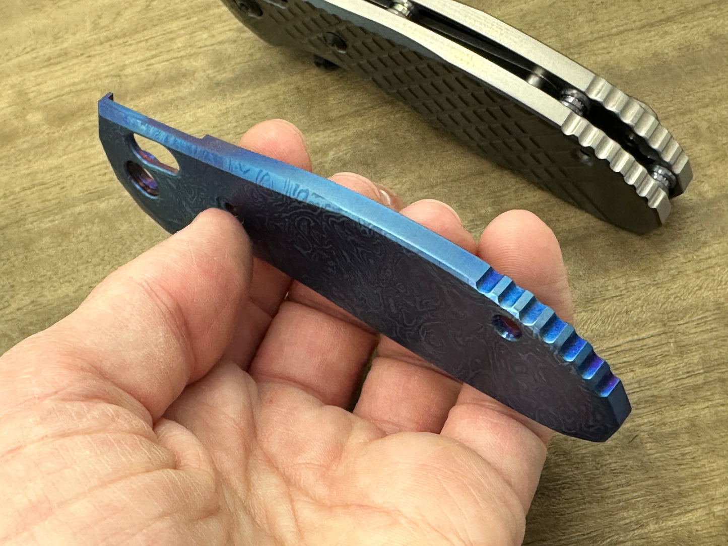 Flamed ALIEN engraved Titanium Scales for Benchmade GRIPTILIAN 551 & 550