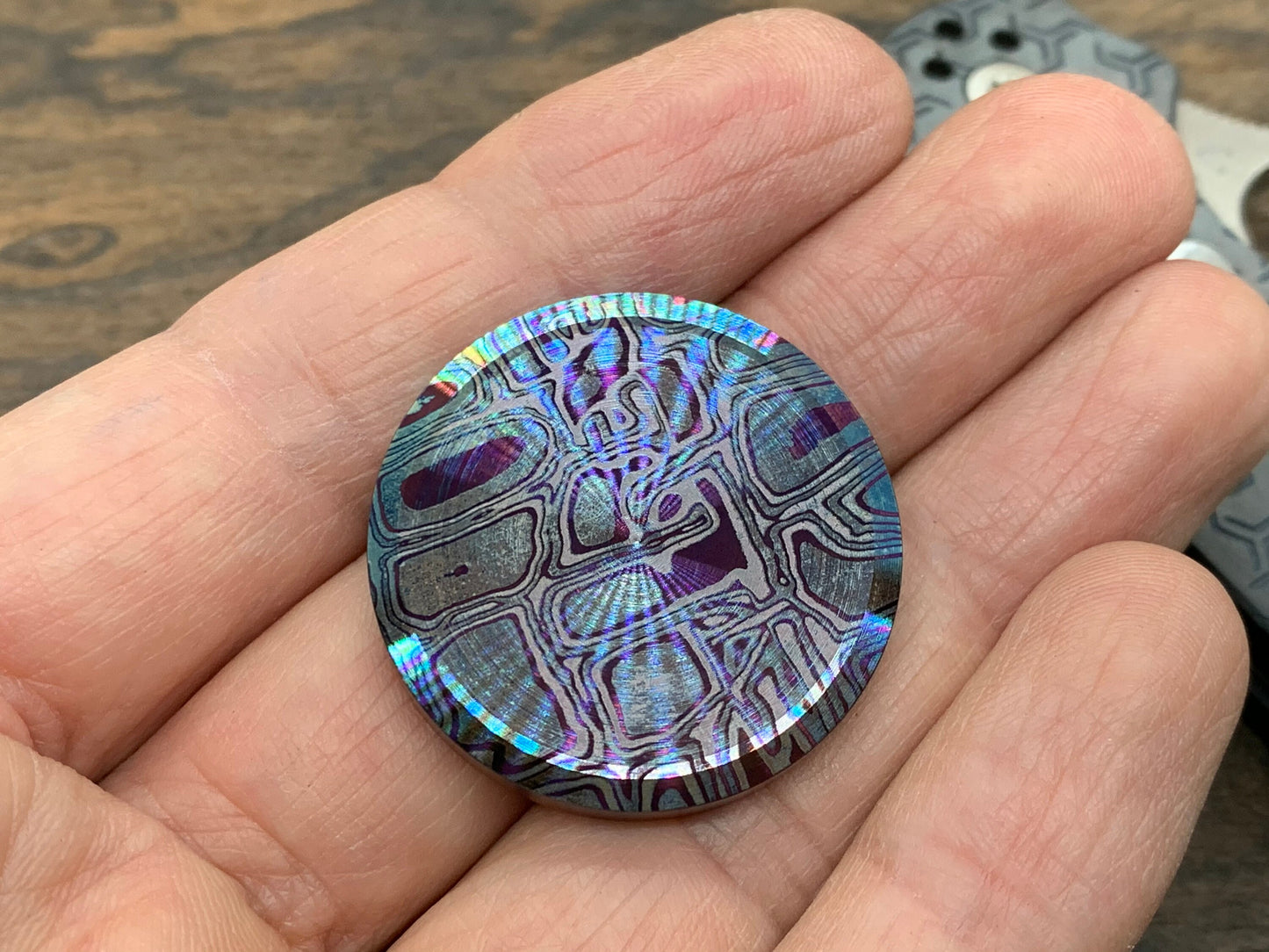 4 Sizes Flamed Mokume pattern engraved GREEK ASCOLOY Worry Coin