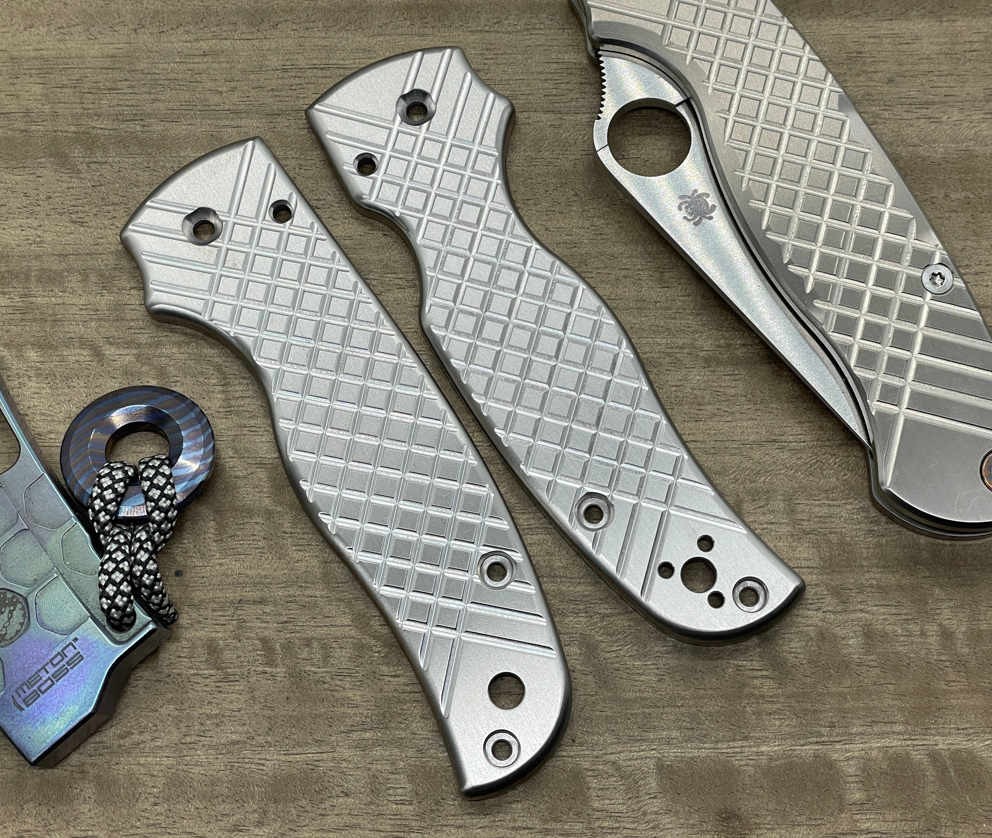 FRAG CNC milled Titanium Scales for SHAMAN Spyderco – Metonboss