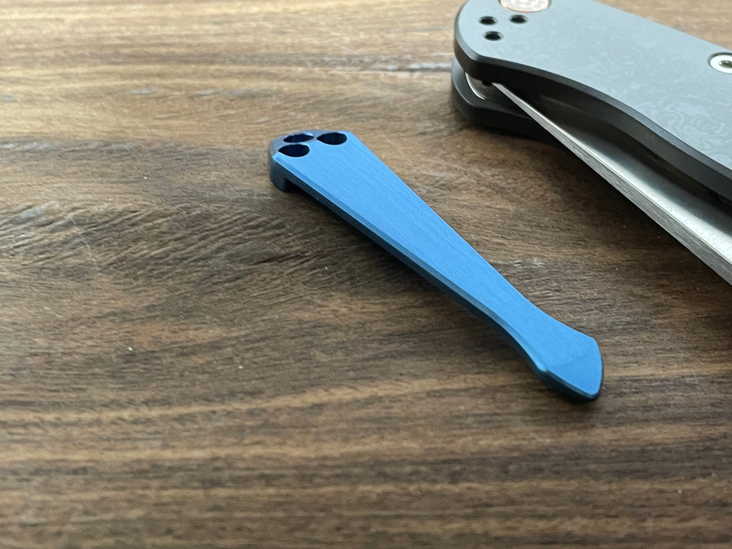 BLUE ano SPIDY Titanium CLIP for most Spyderco models