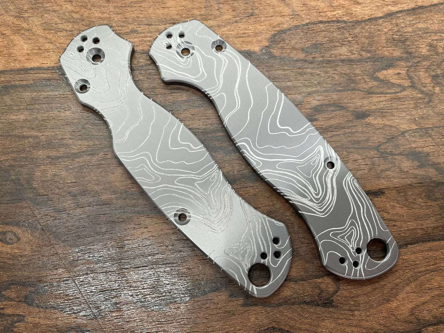 TOPO Engraved black Zirconium scales for Spyderco Paramilitary 2 PM2