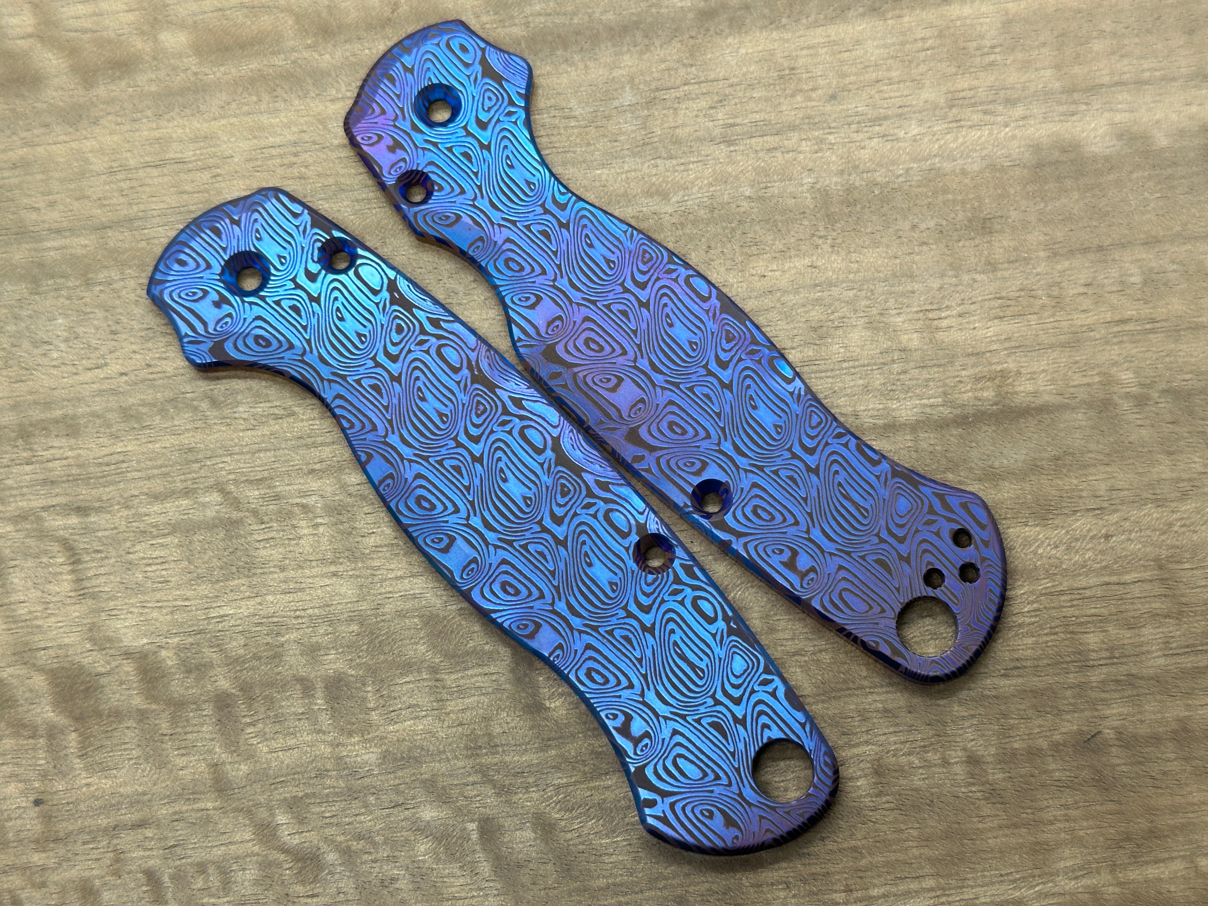 Dama AEGR Flamed Titanium scales for Spyderco Paramilitary 2 PM2