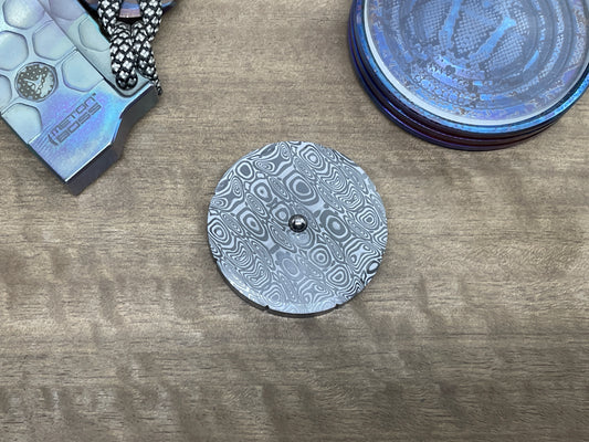 Dama LADDER pattern engraved Zirconium Spinning Worry Coin Spinning Top
