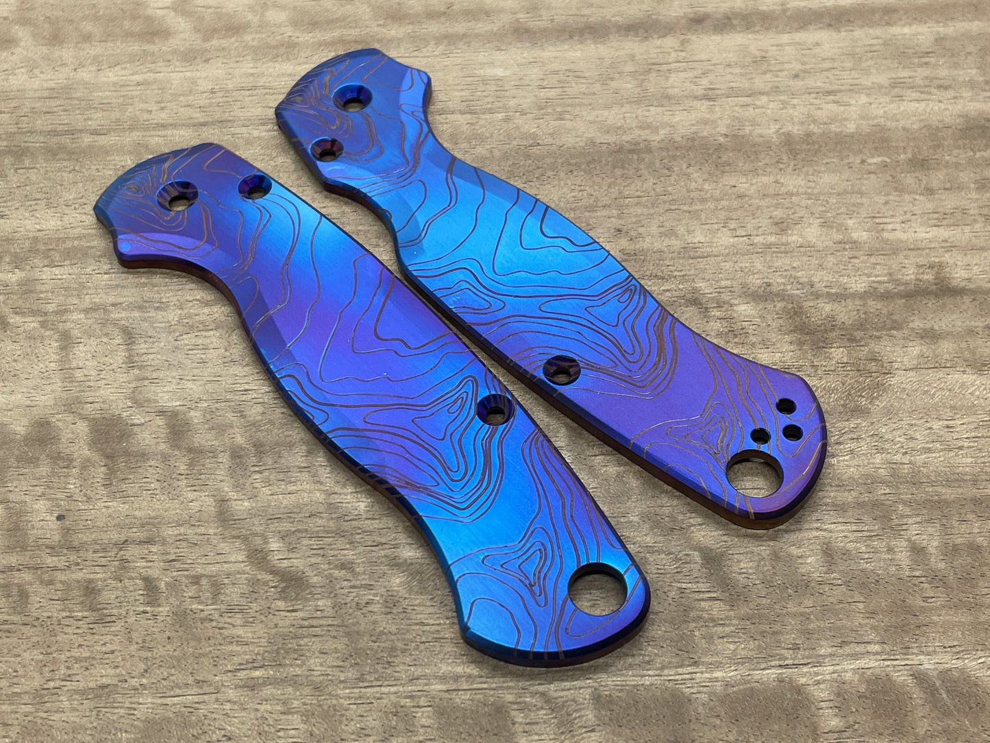 Flamed TOPO Engraved Titanium scales for Spyderco Paramilitary 2 PM2