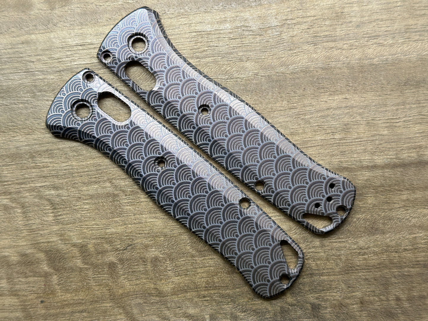 Black SEIGAIHA Titanium Scales for Benchmade Bugout 535