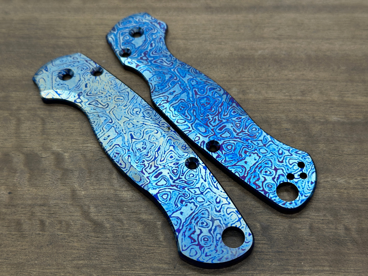 ALIEN Blue engraved Titanium scales for Spyderco Paramilitary 2 PM2