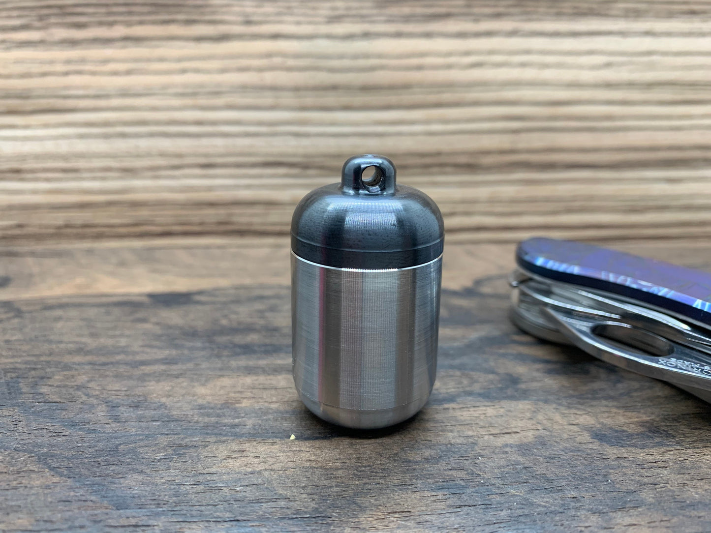 Keychain Meton-Vault Pill Box Stash box Pocket Pill Case: Zirconium & Titanium