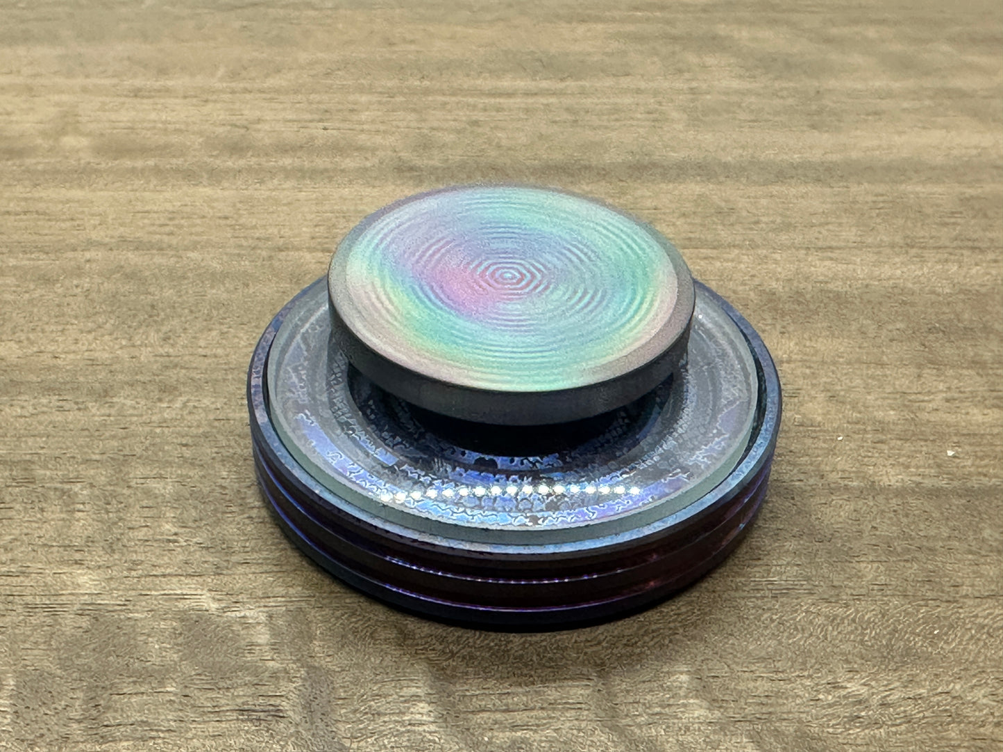 Oil Slick Honeycomb Titanium Spinning Worry Coin Spinning Top