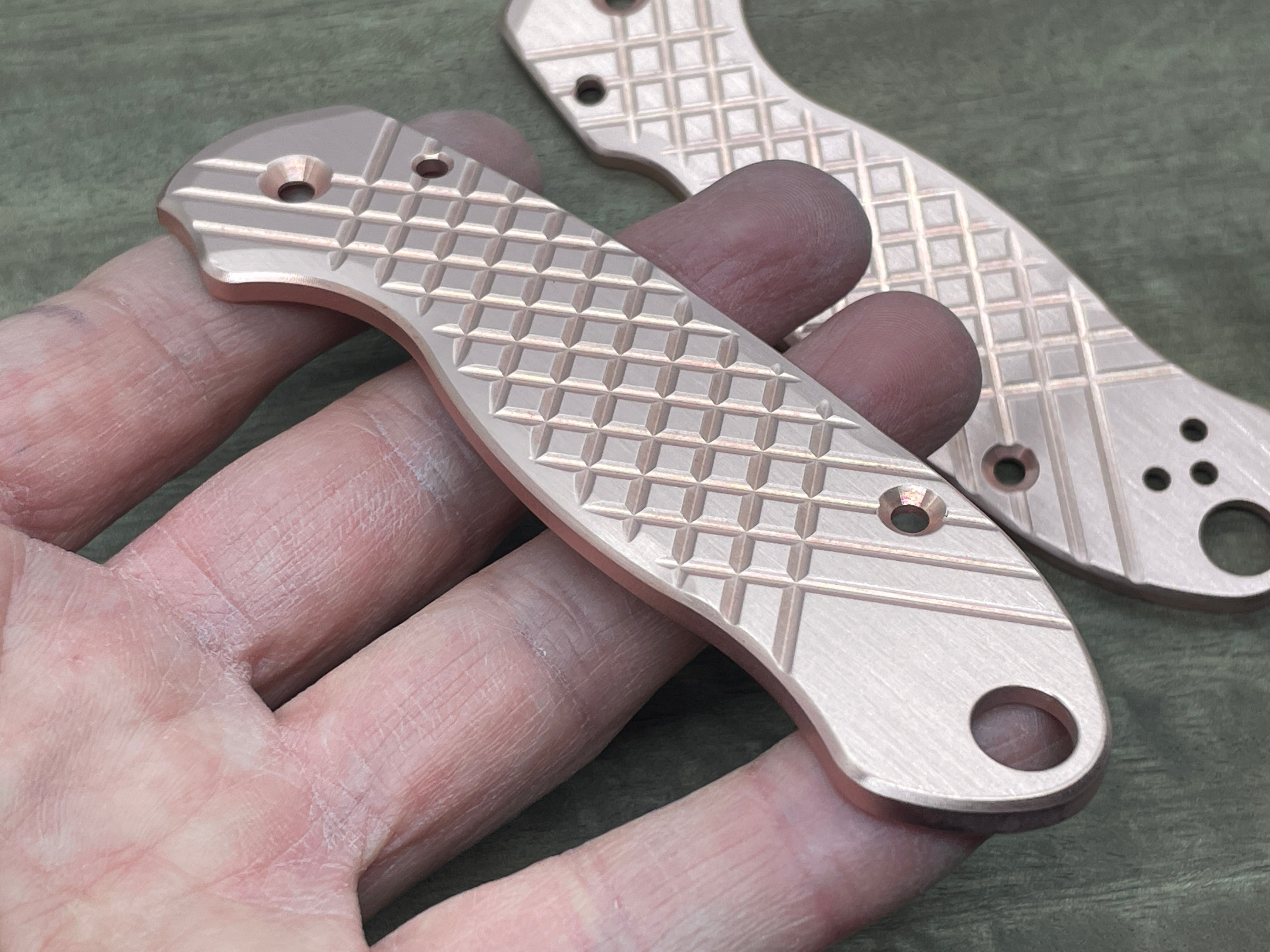 BRUSHED Custom Copper store Knife Scales for PM3 Spyderco Para Military 3 Folding Knife scales Pocket knife EDC MetonBoss Every Day Carry Cnc