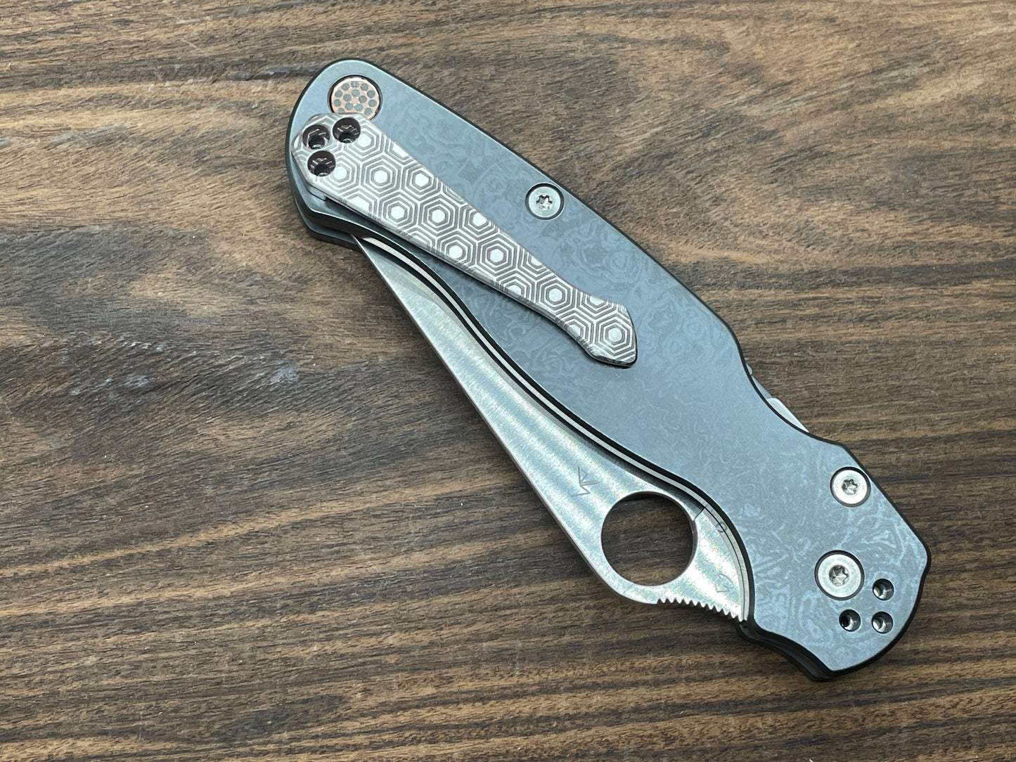 HONEYCOMB engraved SPIDY Titanium CLIP for most Spyderco models