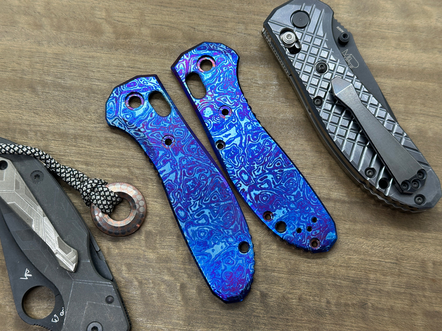 Flamed ALIEN engraved Titanium Scales for Benchmade GRIPTILIAN 551 & 550