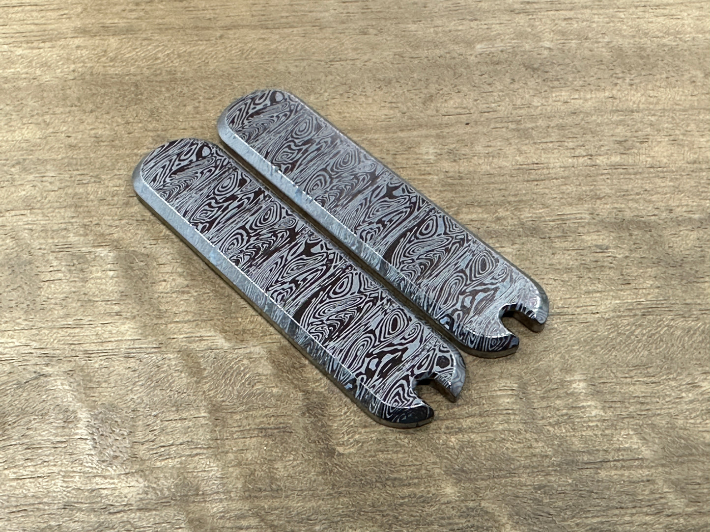 Black Dama HEIMSKRINGL pattern engraved 58mm Titanium Scales for Swiss Army SAK