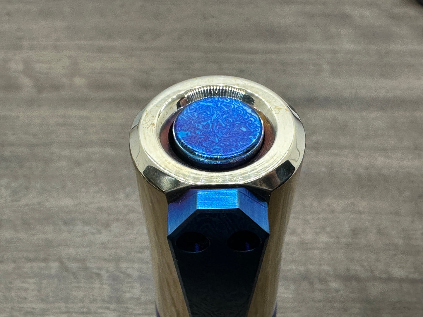 EDC FLASHLIGHT Brass ALIEN Flamed Titanium