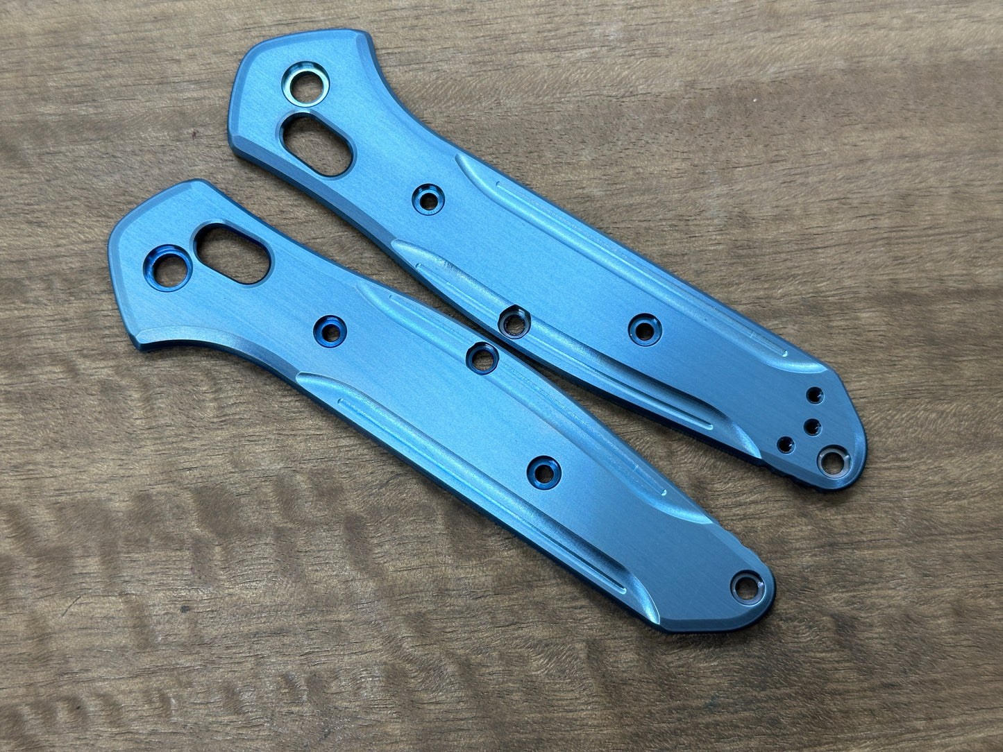 BLUE anodized Titanium Scales for Benchmade 940 Osborne