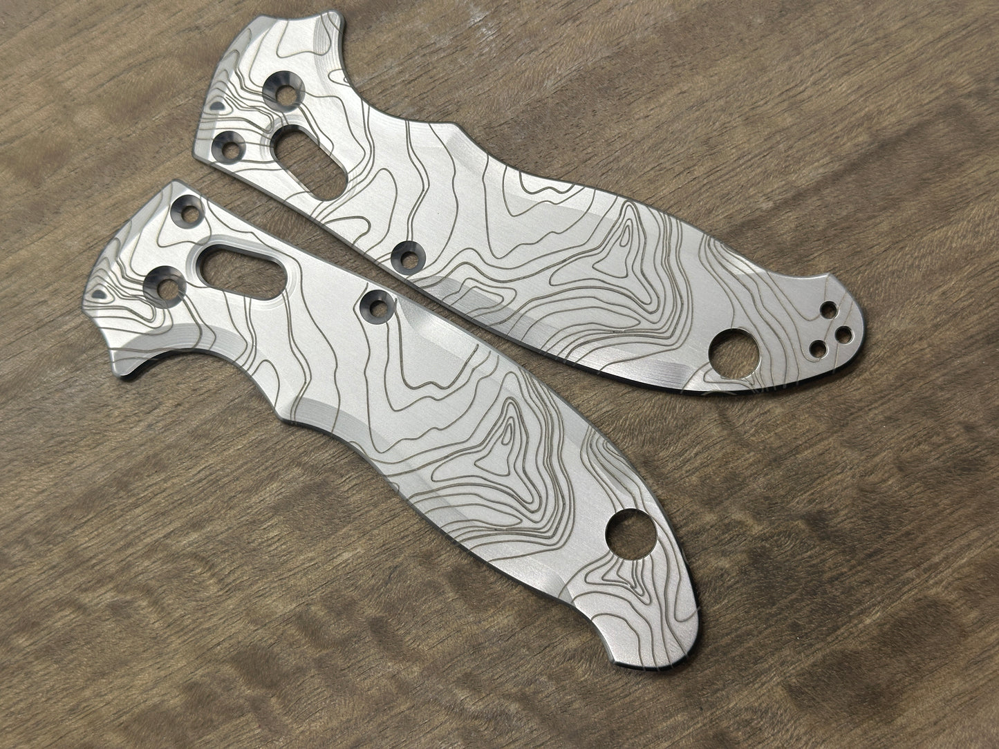 TOPO engraved Titanium scales for Spyderco MANIX 2