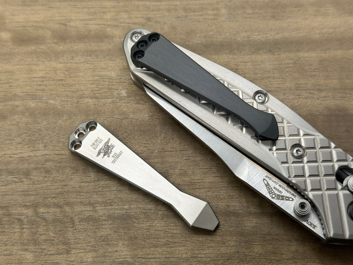 US NAVY Seals "The only easy Day was Yesterday" Dmd Titanium CLIP for Benchmade