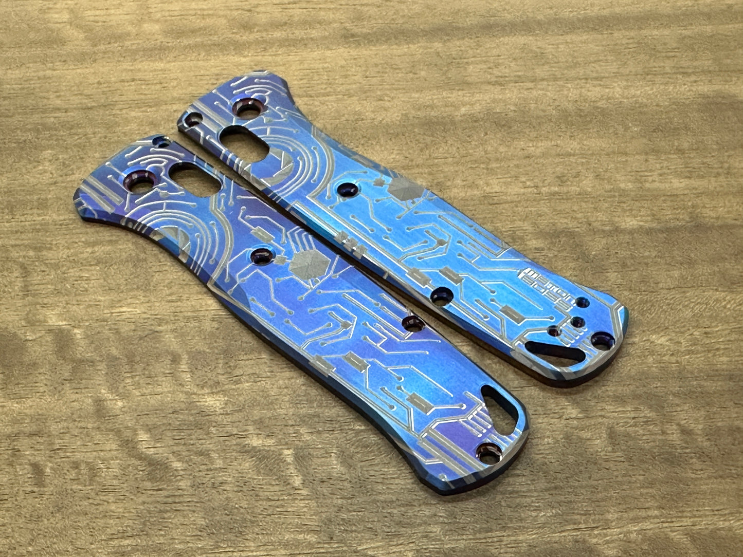 Flamed CIRCUIT BOARD engraved Titanium Scales for Benchmade Bugout 535