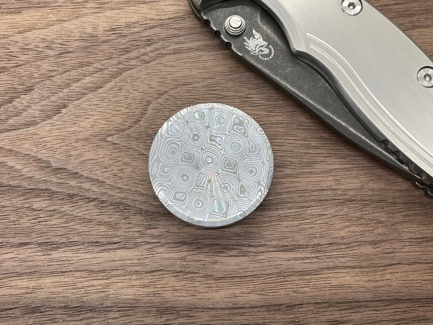 Dama ROSES pattern engraved Aluminum CLICKY Haptic Coins Fidget