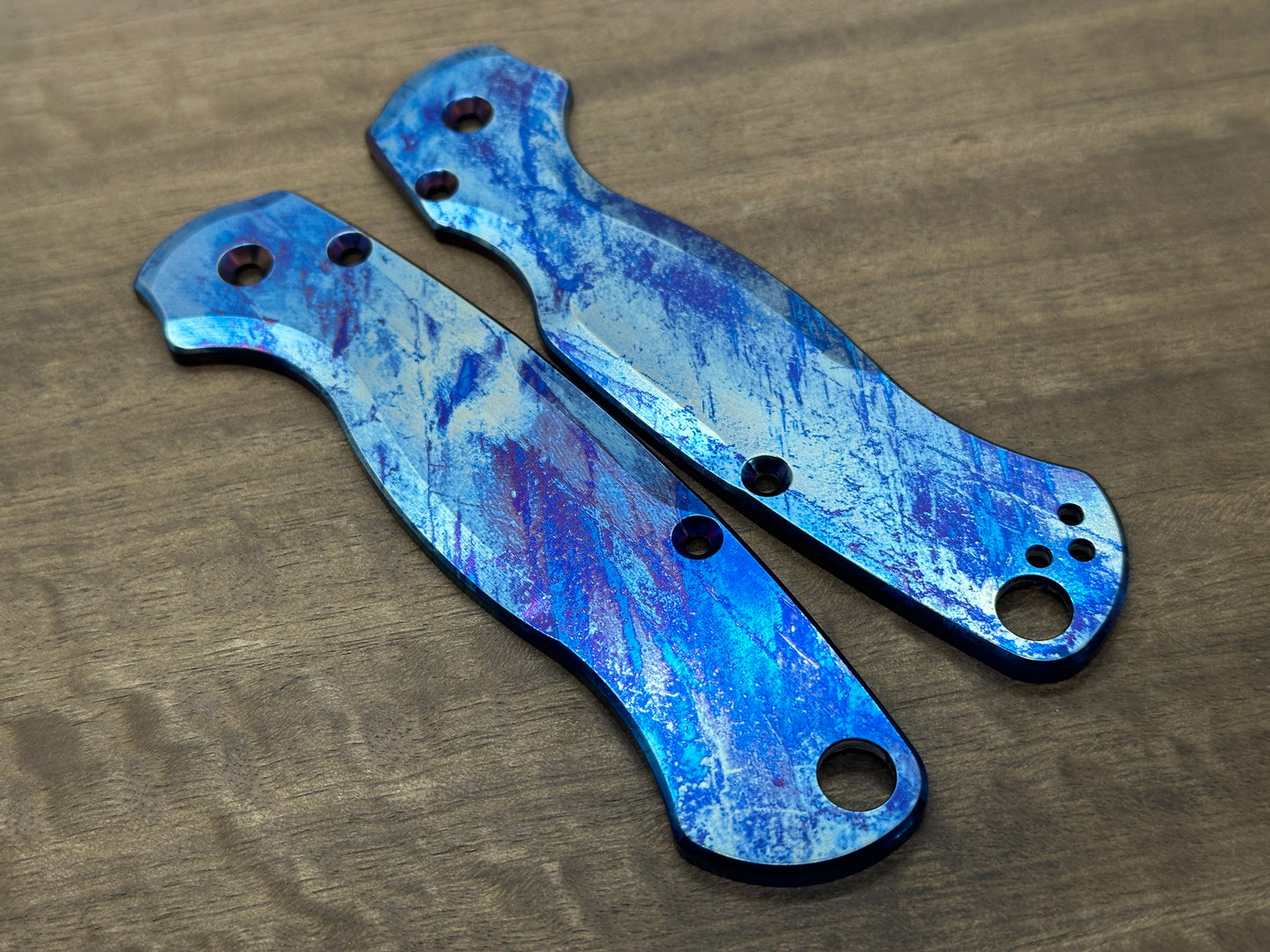 Flamed LABRADORITE engraved Titanium scales for Spyderco Paramilitary 2 PM2