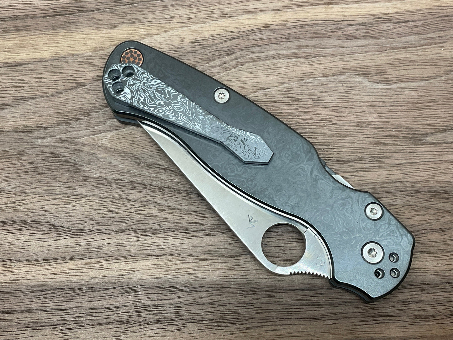 Black Zirconium ALIEN engraved Dmd CLIP for most Spyderco models