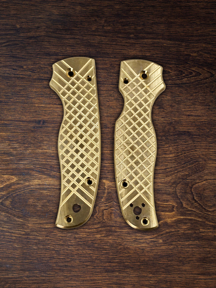 Spyderco Shaman<br>Brass Frag