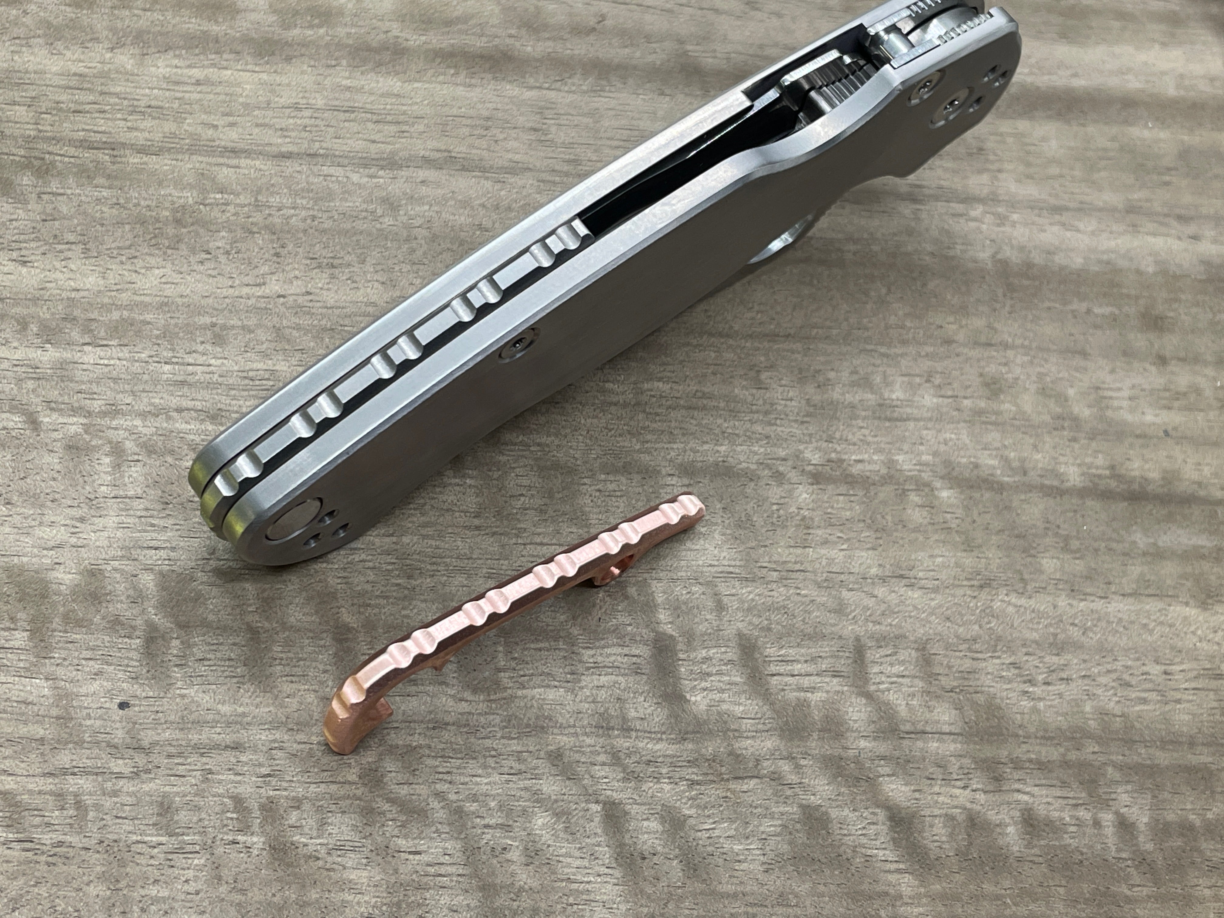 Spyderco Paramilitary 2<br>Copper Backspacer