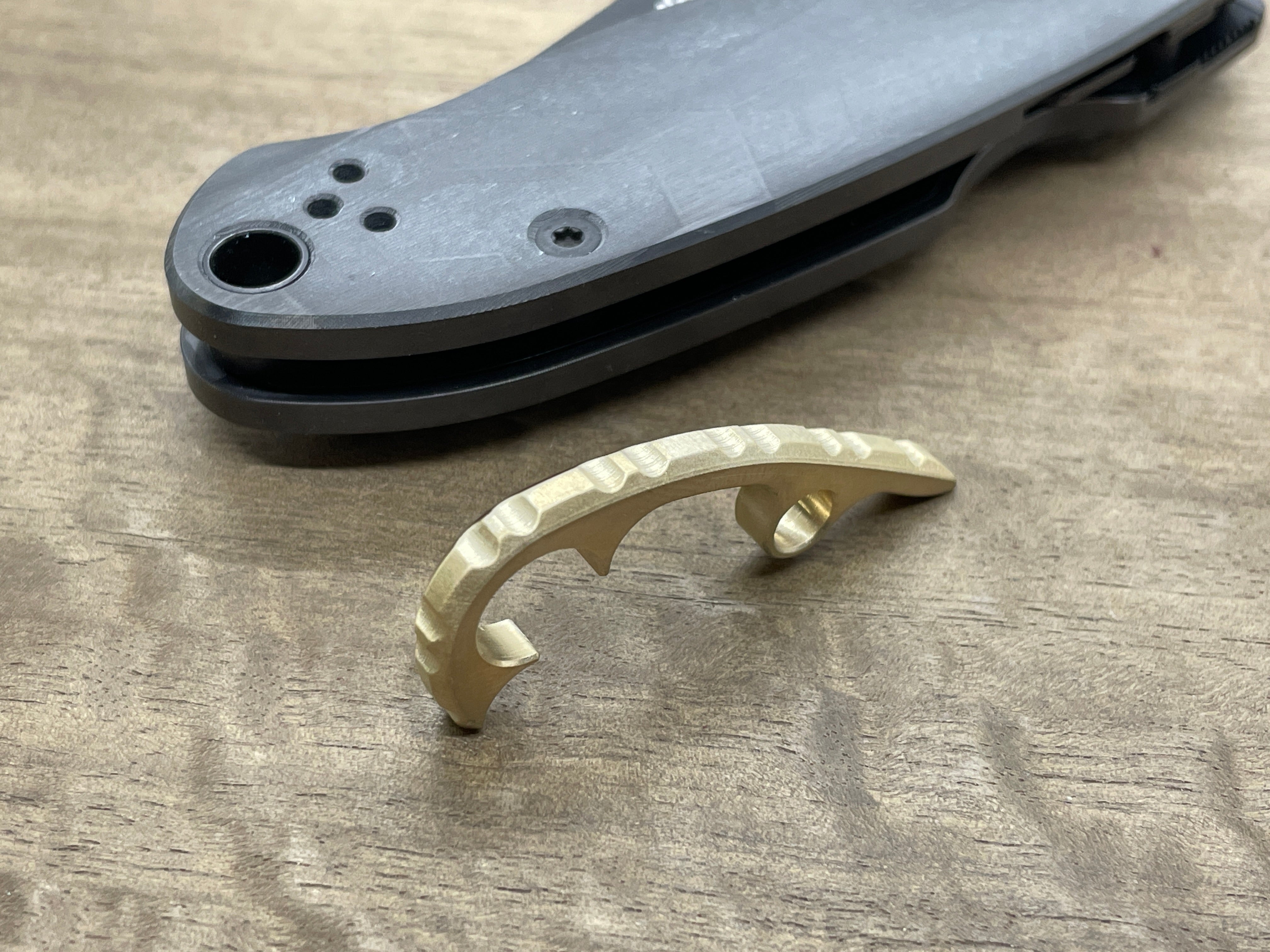 Spyderco Paramilitary 3<br>Brass Backspacer