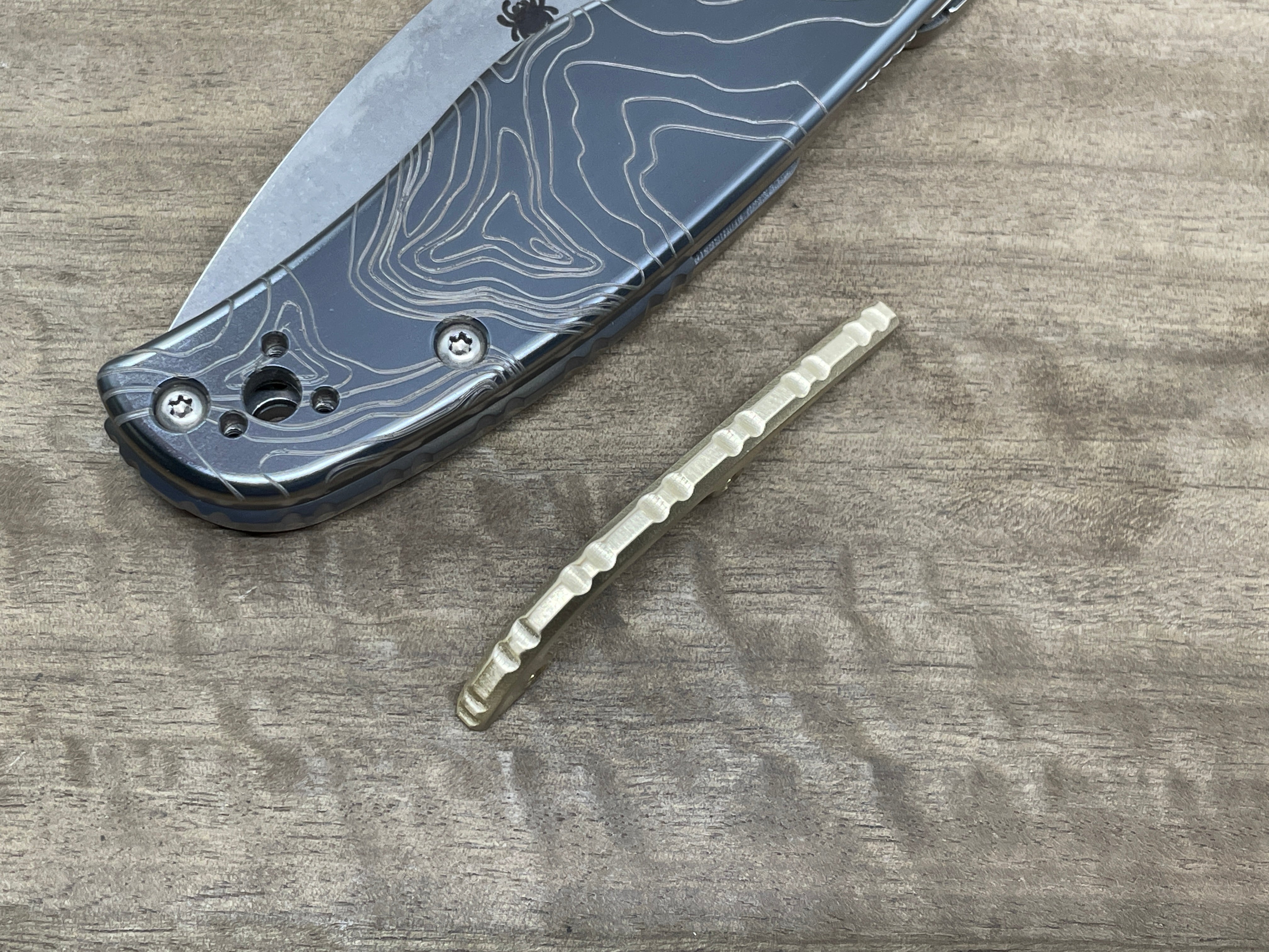 Spyderco Shaman<br>Brass Backspacer