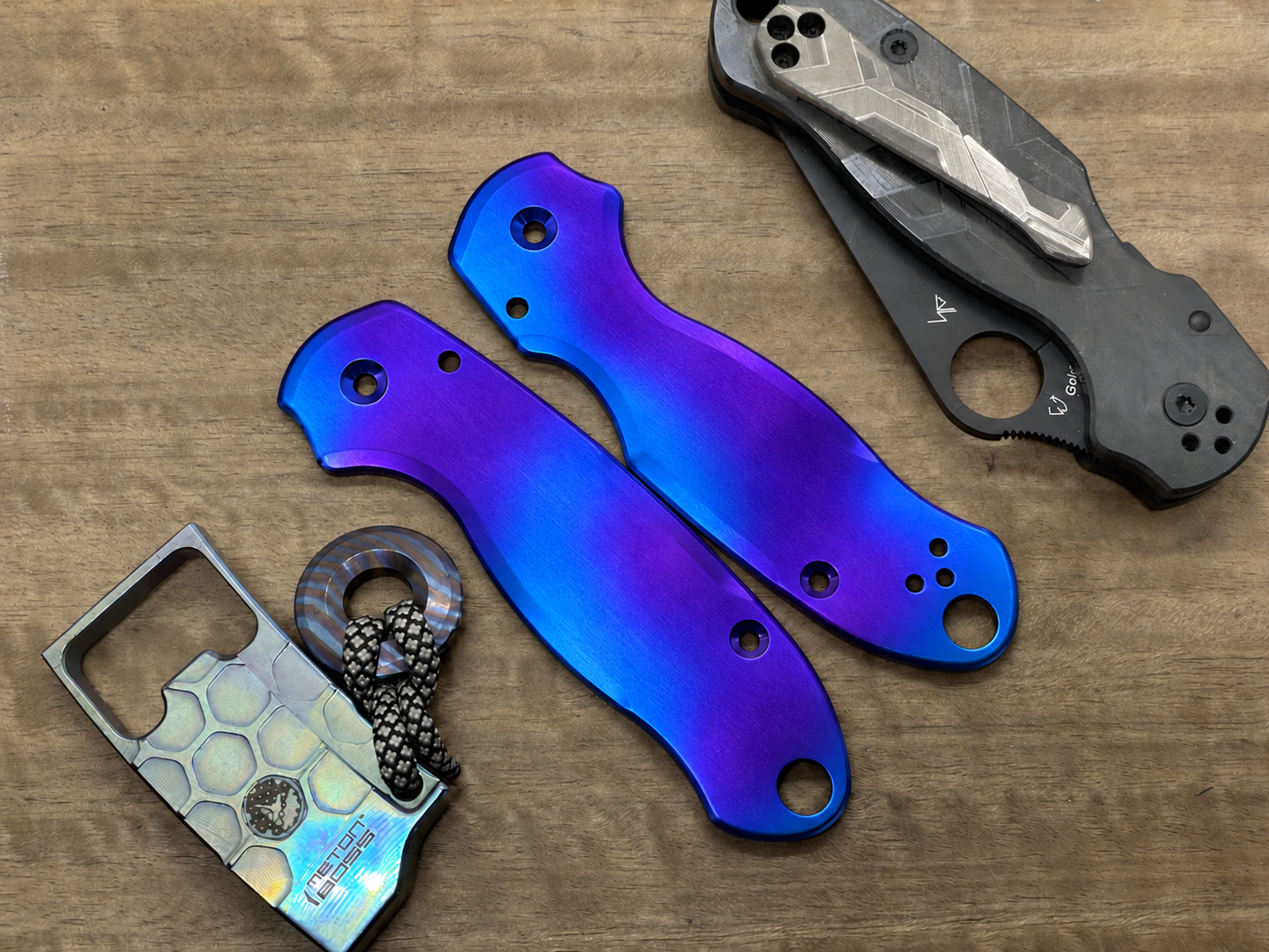BLUE-PURPLE FLAMED