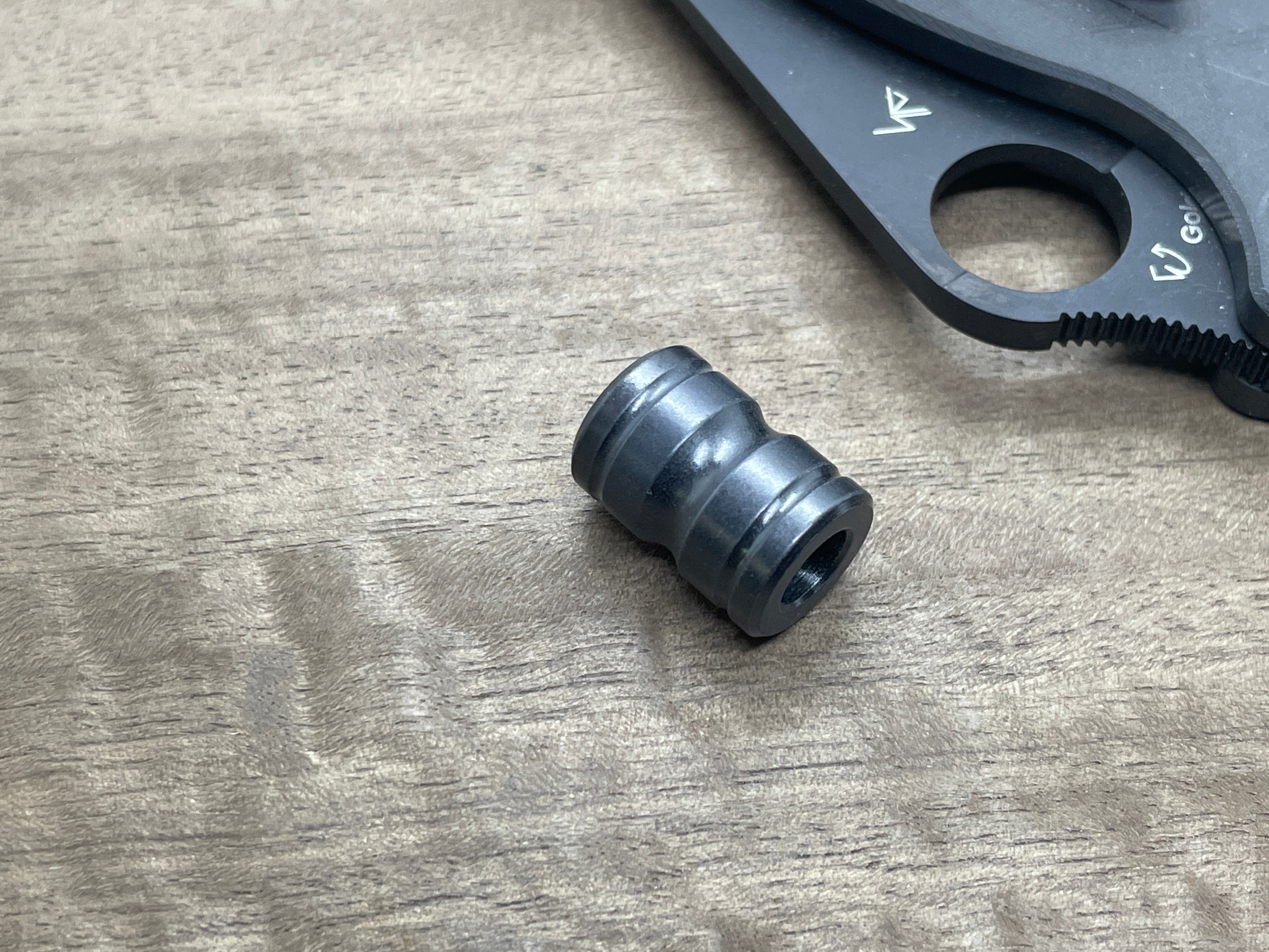 Lanyard Bead Tube Zirconium