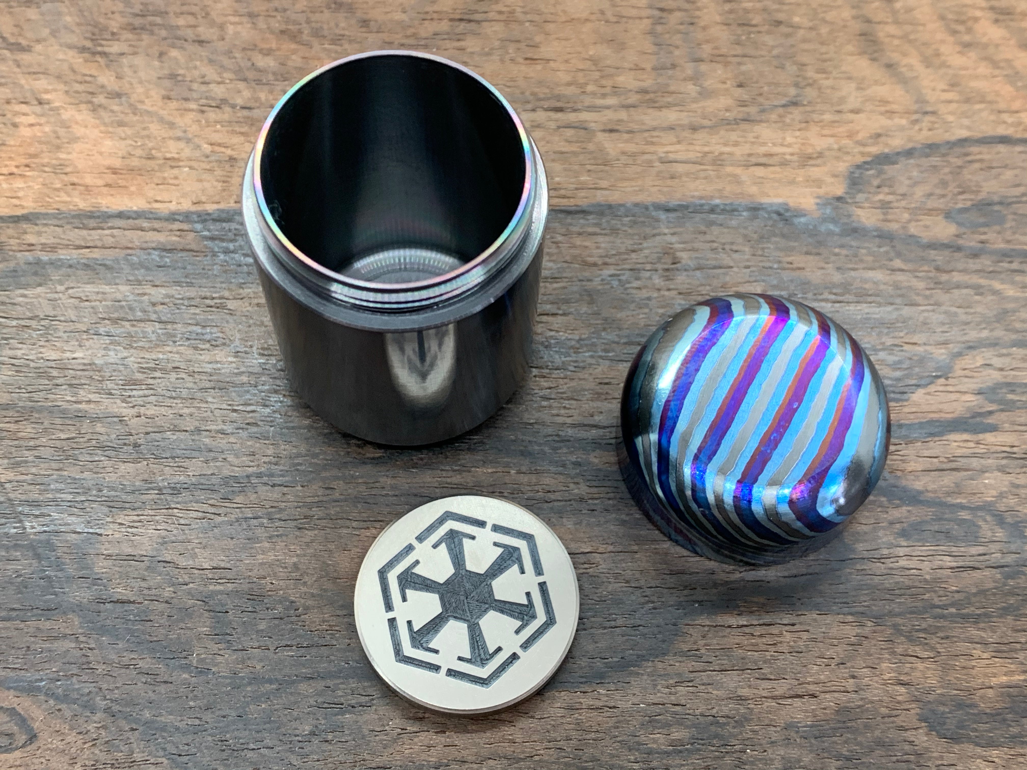 Vault 123 inch<br>ZircuTi cap Zirconium body<br>Standard