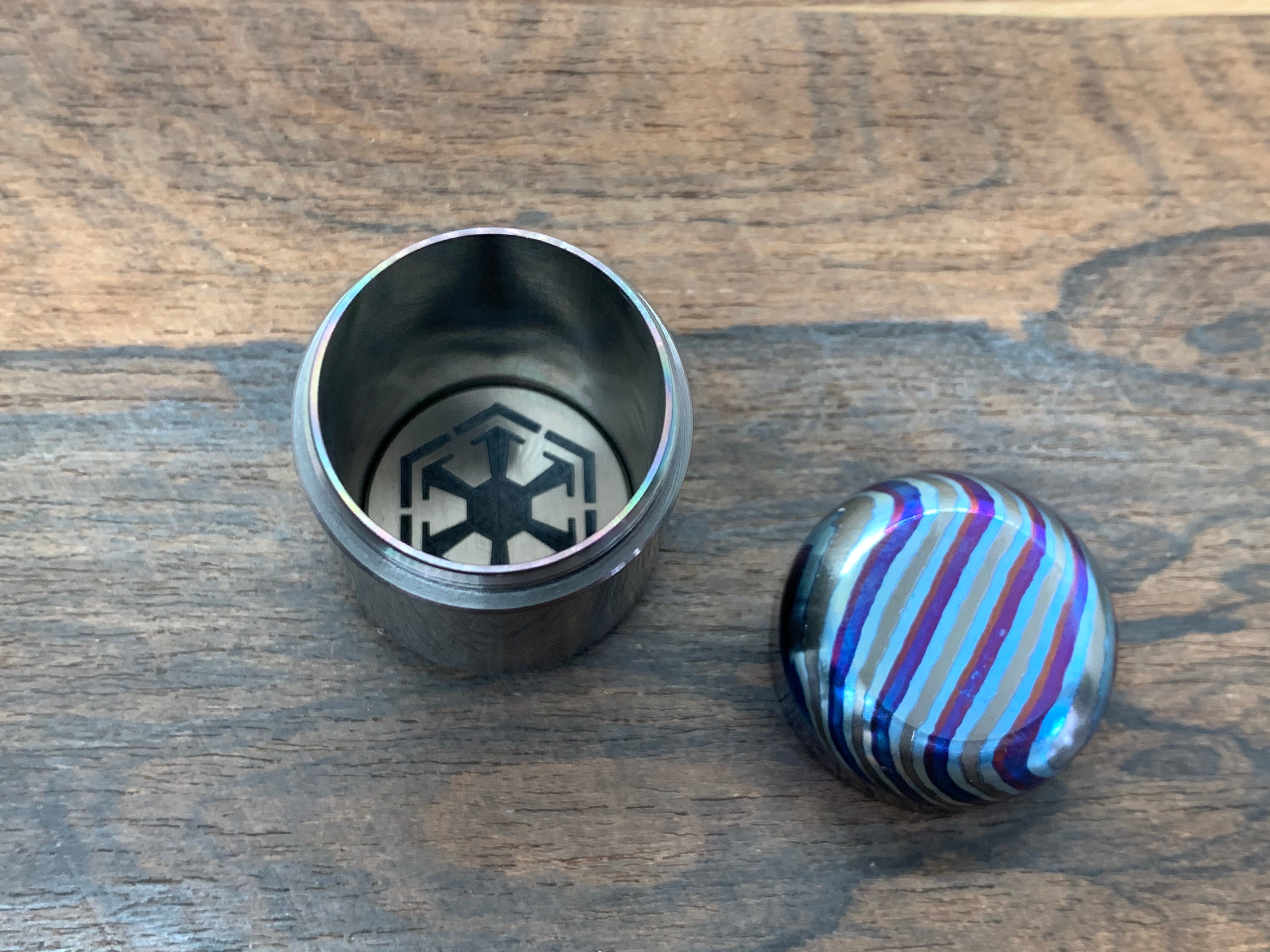 Vault 123 inch<br>ZircuTi cap Zirconium body<br>Standard